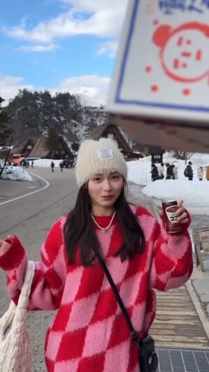 Winnie Wu Instagram - ㊗️

大家新的一年蛇麼都如意
過年都吃的飽飽頭好壯壯 新年快樂❤️🧨🧧