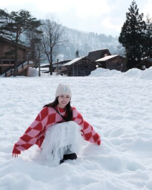 Winnie Wu Instagram - 2025年の第一場雪。