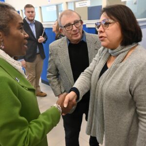 Winsome Earle-Sears Instagram - It was a pleasure to join the El Salvador Consulate’s Business Forum in Woodbridge this weekend to connect with incredible Hispanic small business owners.

Hispanic entrepreneurs are driving Virginia’s economy, and our administration is committed to helping them succeed. Proud to support their growth!