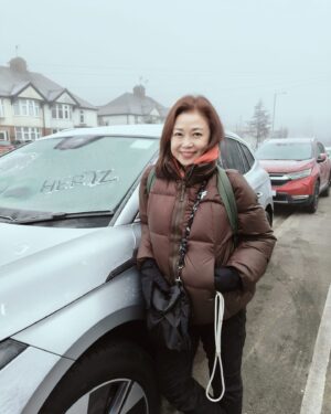 Xiang Yun Instagram - 人在旅途🚙 #人间美好 #英国之旅2025 
#Hertz #HertzLetsGo #travel #family #bonding 
#RentalCar #RoadTrip