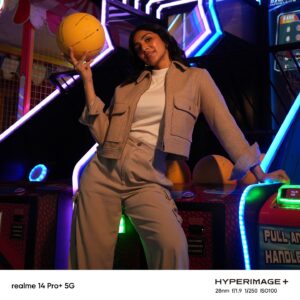 Yogita Bihani Instagram - Memories as vivid as the moment itself, thanks to my #realme14ProPlus5G! @realmeindia 

1️⃣ The cool flash sets the vibe for those epic late-night clicks.

2️⃣ The warm flash is pure magic, lighting up every frame with radiant brilliance.

3️⃣ AI Snap ensures that golden-hour glow stays picture-perfect, no matter the time.

4️⃣ #SoClearSoPowerful – Every shot is a masterpiece, capturing even the tiniest details.

#realme14ProSeries5G
#SoClearSoPowerful #Ad #realmeIndia
#bethepartyspotlight