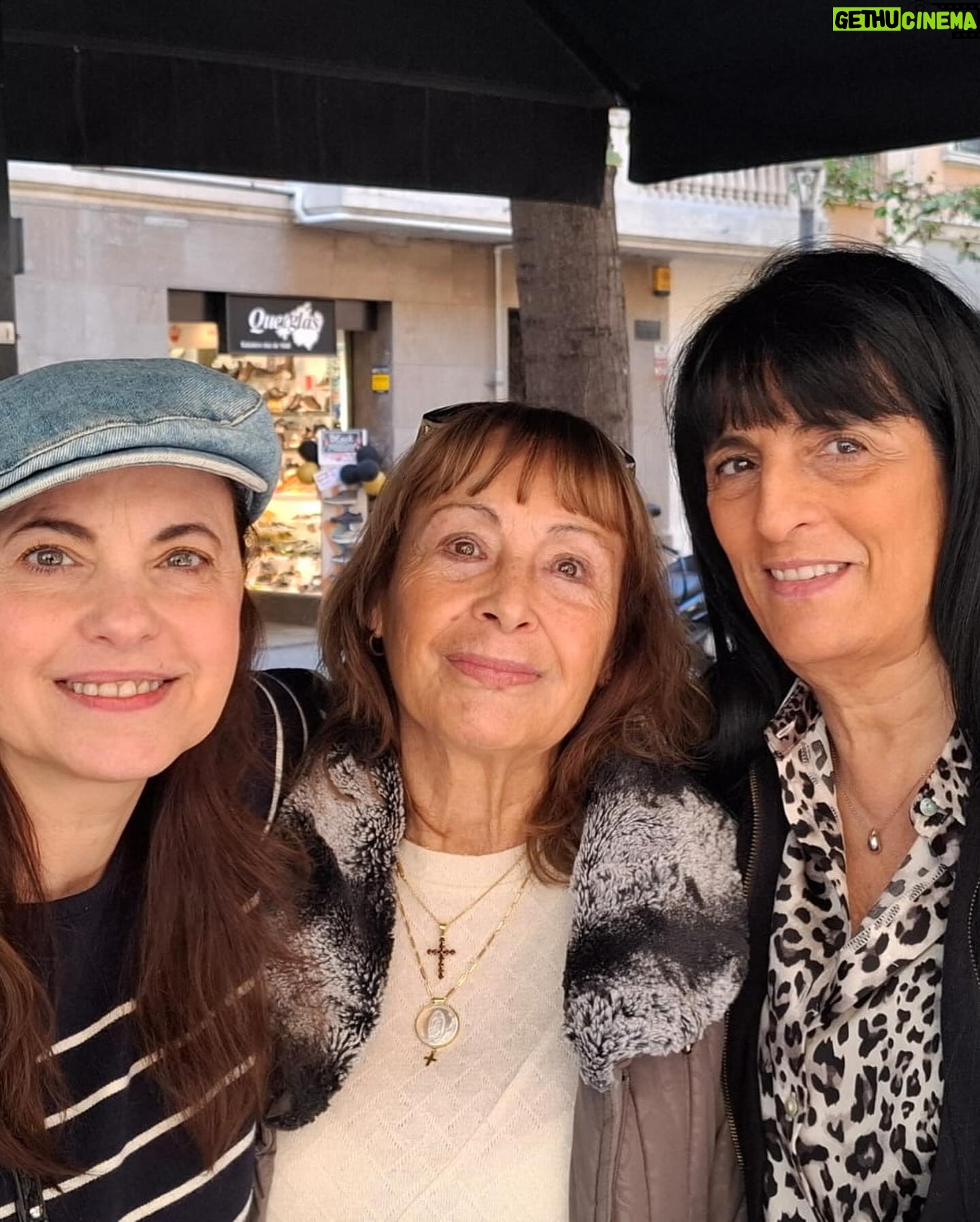 Yolanda Ventura - 4.1K Likes - GRACIAS BARCELONA POR TU MAGIA #familia #amigos