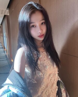 Yu Shuxin Instagram - 