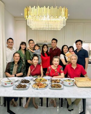 Yuanita Christiani Instagram - Chinese New Year Eve Dinner
 #28012025

#familydinner #cny #cny2025