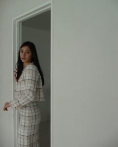 Actress Yuko Araki HD Photos and Wallpapers March 2025