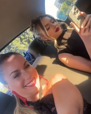 Yuyuniz Navas Instagram - Vivir solo es eso.
… amo las fotos jaja 
#copihuedeoro #bellezareal #mujervaliente #inspiracion