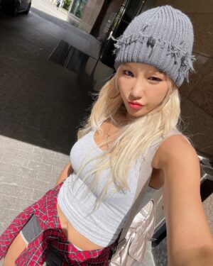 ZSun Instagram - 𝑊𝑖𝑠ℎ 𝑏𝑙𝑒𝑠𝑠 𝑖𝑛.. 🫀 
#2025ready 

‘지난 2024 얼굴들🧏🏼‍♀️