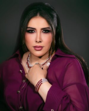 Zahra Arafat Instagram - #hair and #makeup @m_alshaddakh 
#stylist @musaed.d 
#dress @eli.thelabel 
#jewelry @christophi_jewellery_bahrain 
#photography @mohammed_vivid