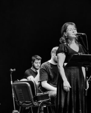 İlkay Akkaya Instagram - Eğitim Sen 30. Yıl konserinden🌻