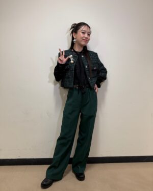 peppe Instagram - HAPPY NEW YEAR! 2025🐍🎉

感謝の舞台、紅白歌合戦。
本当にありがとうございました。

今年もよろしくお願いいたします！
にこり。