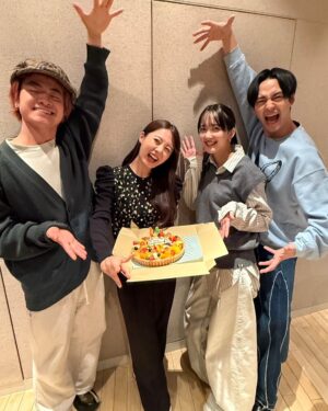 peppe Instagram - 🫂🍒

誕生日。
みんなに囲まれて幸せであります。

毎日とは言わなくても、できるだけ
満たされたうるうるな心で過ごせるように、
自分の感受性は自分で守っていきたいです。

29歳のわたしもどうぞよろしく。
いつも沢山の愛をありがとう！<3