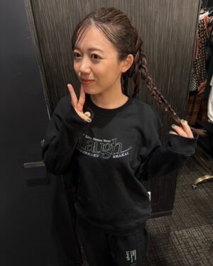 peppe Instagram - Live House Tour "Laugh"

全公演終了しました、ラフ、ラブ。

ヘアメイクさんの遊び心満載ツアー
あ、ツアー中に前髪復活しました👄🎶