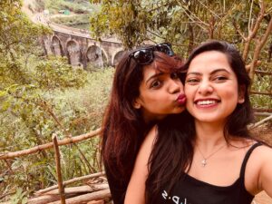 vaishnavi naaiyak Instagram - Day3_ wid her ❤️
.
.
.
.
#girlstrip #girl #srilanka #srilankatravel #ninearchbridge #travelphotography