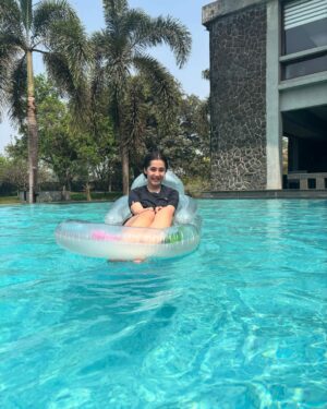 Aakriti Sharma Instagram - “It is  not the years in your life but the life in your years counts” 

#wednesday #thoughts #aakritisharma #instagram