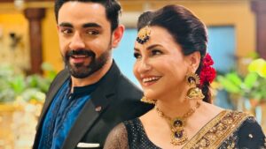 Aamna Malick Instagram - کیا ہم سب آرٹسٹ ساتھی  مل کر اس بے رنگ نام کی سیریل میں 

اپنی اپنی صلاحیتوں کا رنگ بھرنے میں کامیاب ہو سکے👍آپ بتایئے ؟؟؟ @shaziagoharofficial  @aslamirfan1002018  @tufail2828