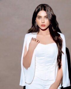 Actress Aamna Malick HD Photos and Wallpapers March 2025