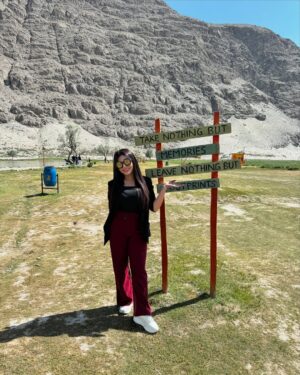 Aamna Malick Instagram - ‎سارا جہان مست، جہان کا نظام مست 🦋