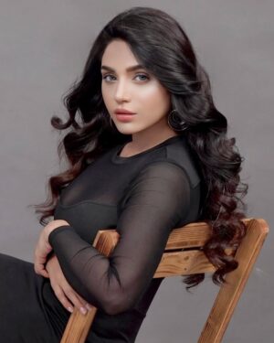 Aamna Malick Instagram - Being in Orphic era 💁🏻‍♀️