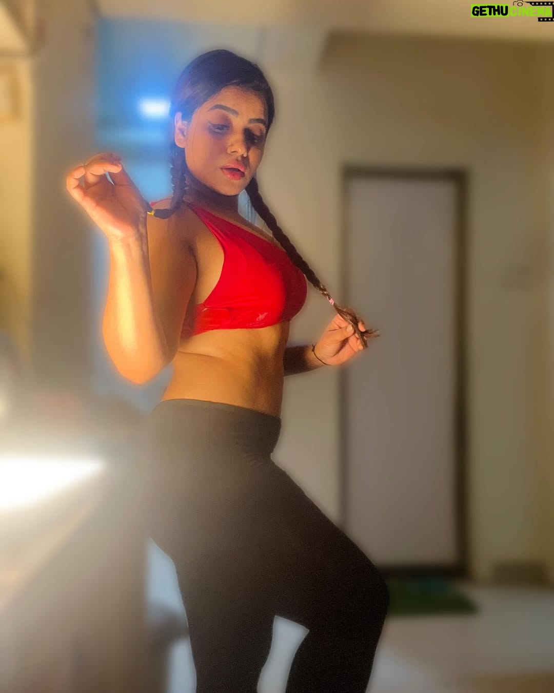Aasma Sayed - 563 Likes - A GymRat 🌹😘
#gym #gymmotivation #workout #motivation #workoutmotivation
#quotes #exploring #gymlife ❤️🌹