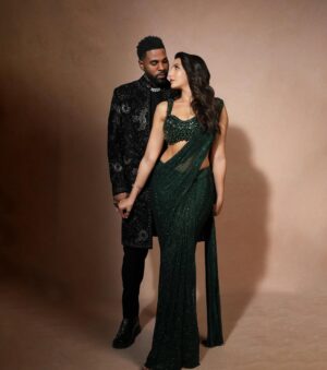 Aastha Sharma Instagram - So hypnotising 🐍
@norafatehi and @jasonderulo for India Promotions 

Nora in 
🔥🔥🔥🔥
Outfit @itrhtwo 
Jewels by @listajewels 
Make up @reshmaamerchant 
Hair @hairstories_byseema 

@jasonderulo in 
Outfit @manishmalhotra05 @manishmalhotraworld 
Love you @niharikavaggarwal ❤️
Rings @ribbonsjewelry via @amigos.rizwan 

Shot by @anups_ 

Styled by @aasthasharma @reannmoradian @simrankumar19