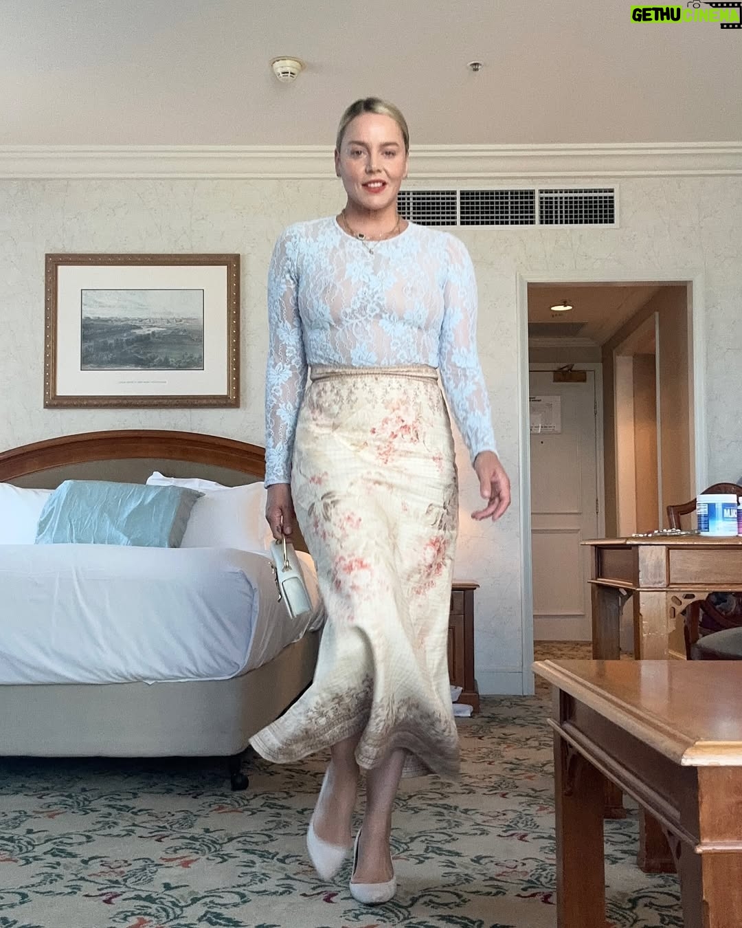 Abbie Cornish - 11K Likes - Just finished shooting ~ on my way to work on @lovecerverejewelry 🤍