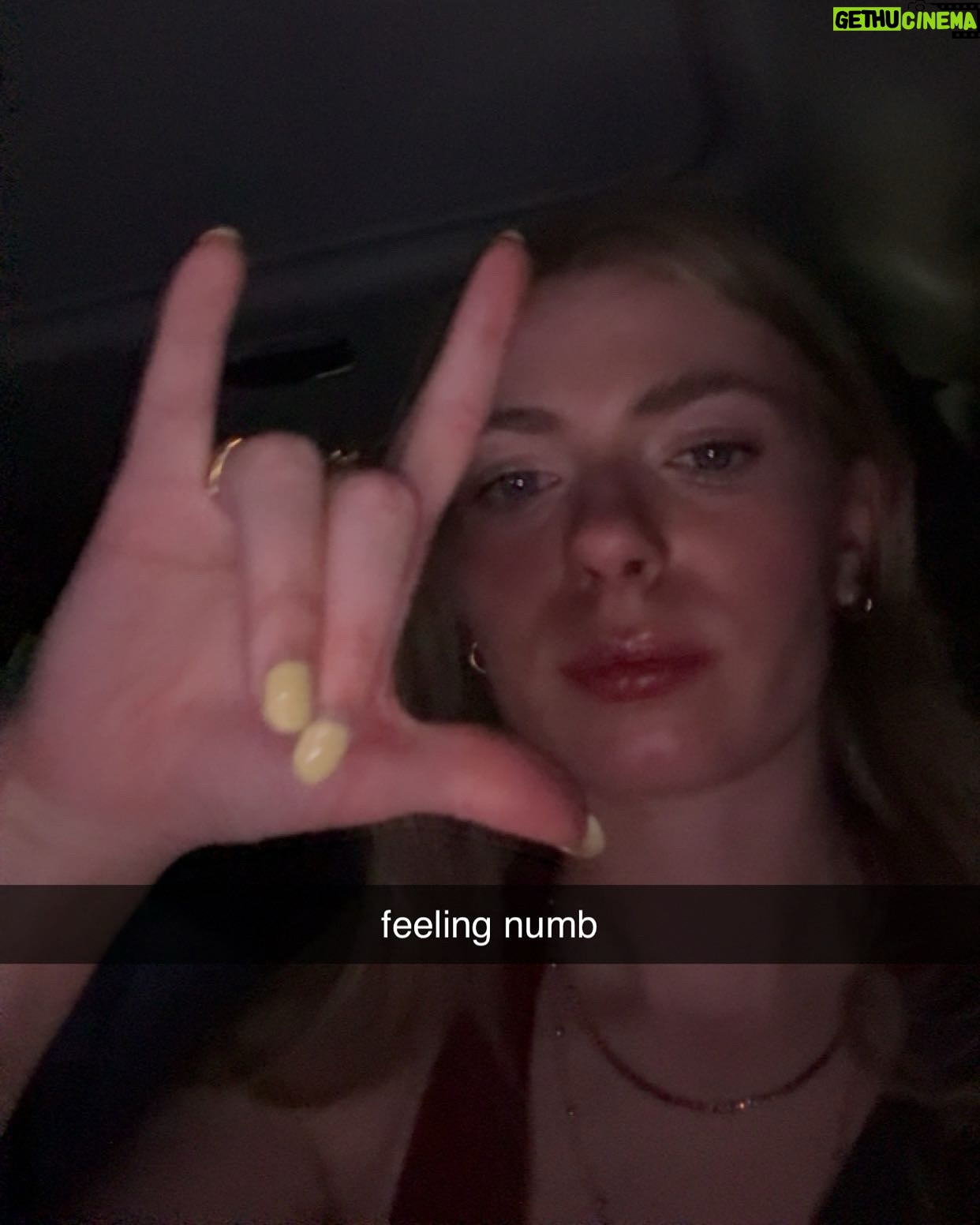 Addy Miller - 1.4K Likes - diva down