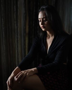 Aditi Rawat Instagram - Embrace your flaws; they make you unique and beautiful. 🖤
📸- @siddharthamportraits 

.
.
#nëwpost #picturs #ɪɴsᴛᴀᴘᴏsᴛ #lookbook #instaphoto #aditirawat #postoftheday #pictureperfect #fashionstyle #photoshoot