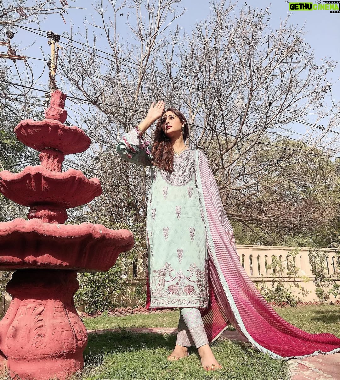 Adla Khan - 1.6K Likes - #inteqam Daily at 7:00 pm @harpalgeotv
👗 @faizafaisalbyittehad @sairarizwan_official thank x @ittehad.official