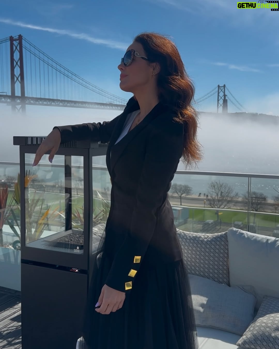 Adriane Garcia - 232 Likes - O que nao pode faltar no guarda-roupa de uma mulher?!?!