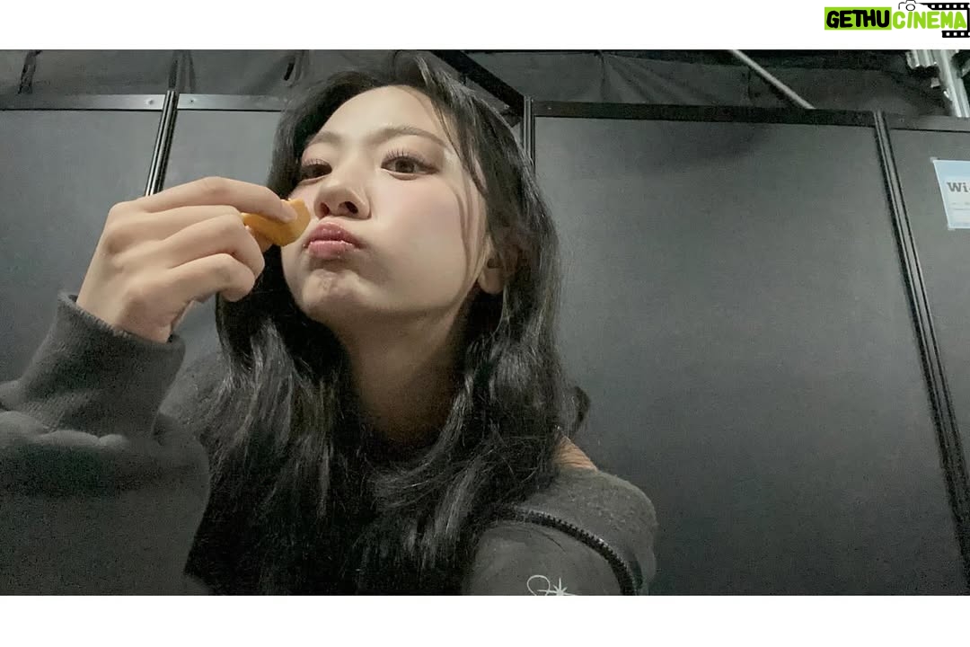 Ahn Ji-young - 19.1K Likes - /
你的聲音充斥此處是如此耀眼美麗
再次華麗綻放的台北
直到重新相見為止都會在你們身邊
謝謝 台北🐰🤍🩵