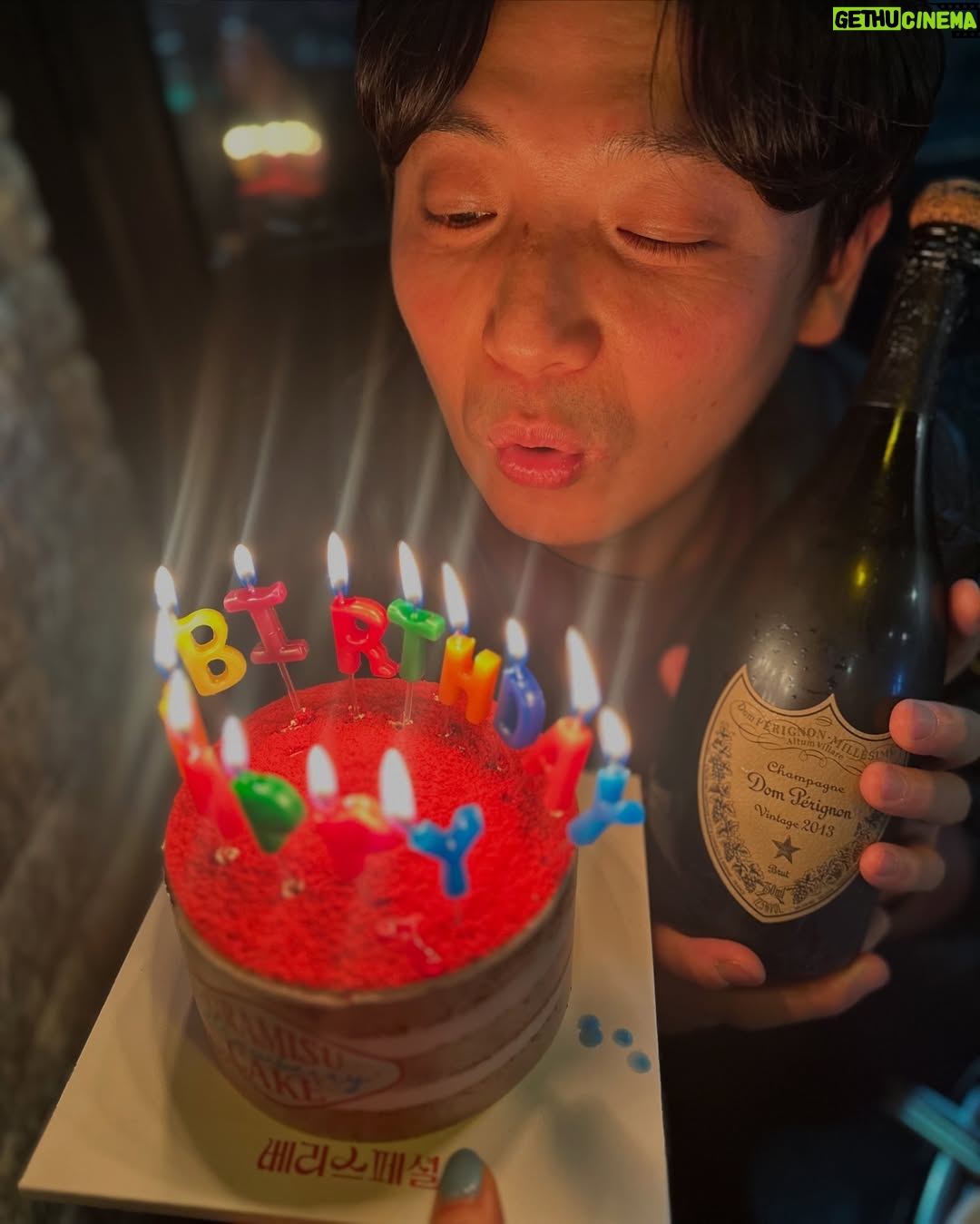 Ahn Sun-Young - 784 Likes - 제 최애맛집 용문시장 #국수포차 에서 도정임이모님의 손맛이 철철 넘쳐나는 냉이달래쭈꾸미 샤브사브를 먹고나니 “바야흐로 봄” 시작입니다🙌🏻🌸
울 핸규 생축🎂🫶
@lua_fafa
새로워질 #주식회사바로스 도 짜요🙌🏻💛
#BARLHOS 커밍순🔥