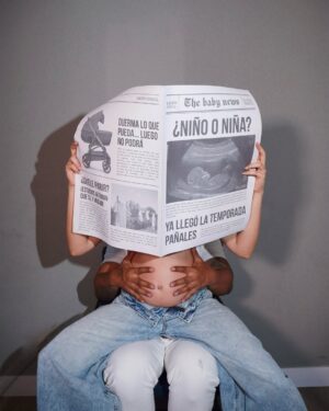 Aida Victoria Merlano Instagram - El primer post de Emi y sus papás 🩵 24/03/2025