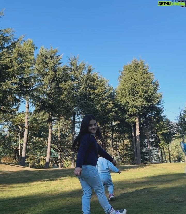 Aiman Khan - 169.2K Likes - Surrounded by beauty, surrounded by love. Making unforgettable memories with my favourite people in the world ♥️
@retreat_house_nathiagali thanks for the perfect vacation spot ♥️
