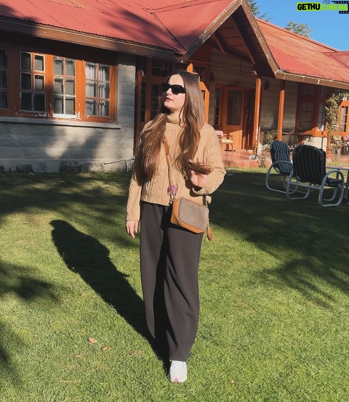 Aiman Khan - 169.2K Likes - Surrounded by beauty, surrounded by love. Making unforgettable memories with my favourite people in the world ♥️
@retreat_house_nathiagali thanks for the perfect vacation spot ♥️