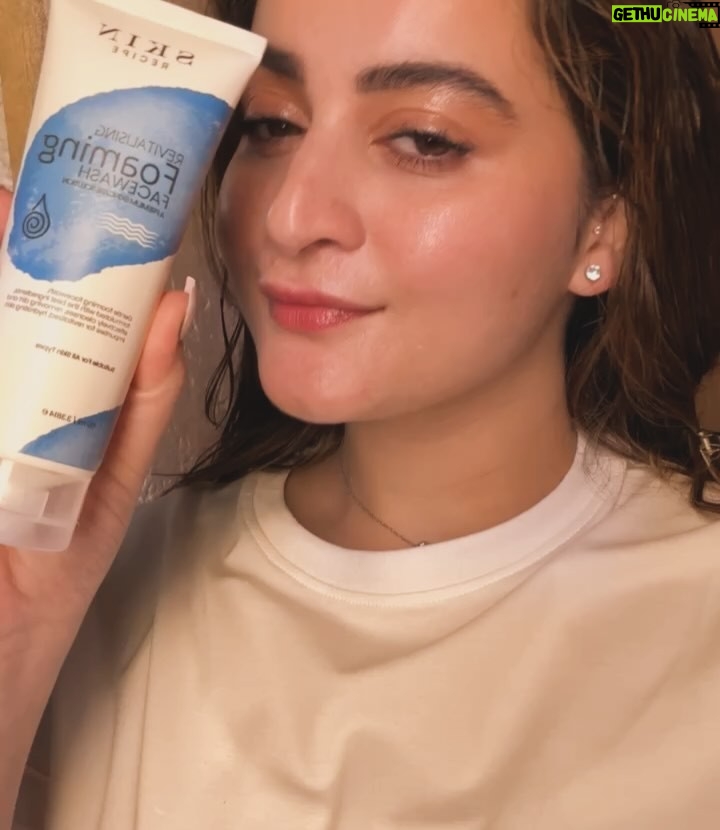 Aiman Khan - 149.9K Likes - Happy new year to all of you! Let’s recap 2024 and wait for part 2😂♥️
Special shoutout to my fans fam!!! Thank you so much for being part of my life your support means the world to me ♥️