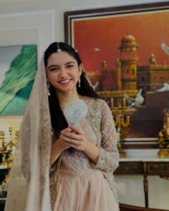 Actress Aina Asif HD Photos and Wallpapers March 2025