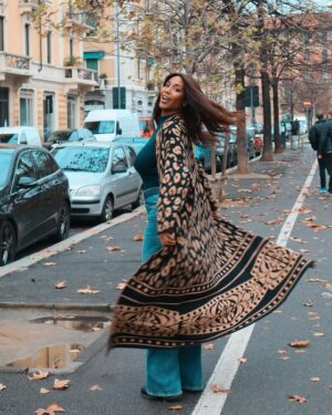 Ainett Stephens Instagram - Tanta Gioia 😍

#ainett#ainettstephens#milano#lunedi#ootd