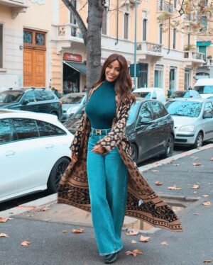 Ainett Stephens Instagram - Tanta Gioia 😍

#ainett#ainettstephens#milano#lunedi#ootd