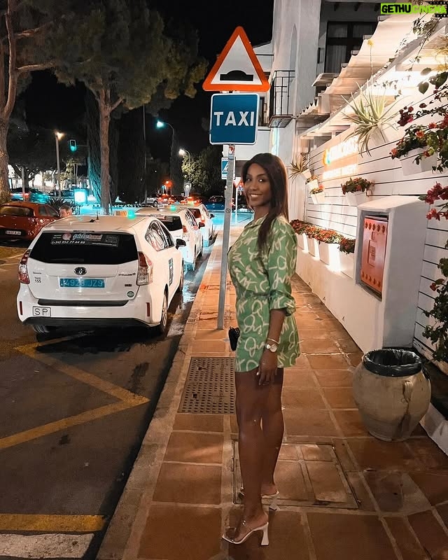 Ainett Stephens - 21.7K Likes - Wonderful 💫
#ainett#ainwttstephens#españa#spain#love#night#dinneer#lagattanera