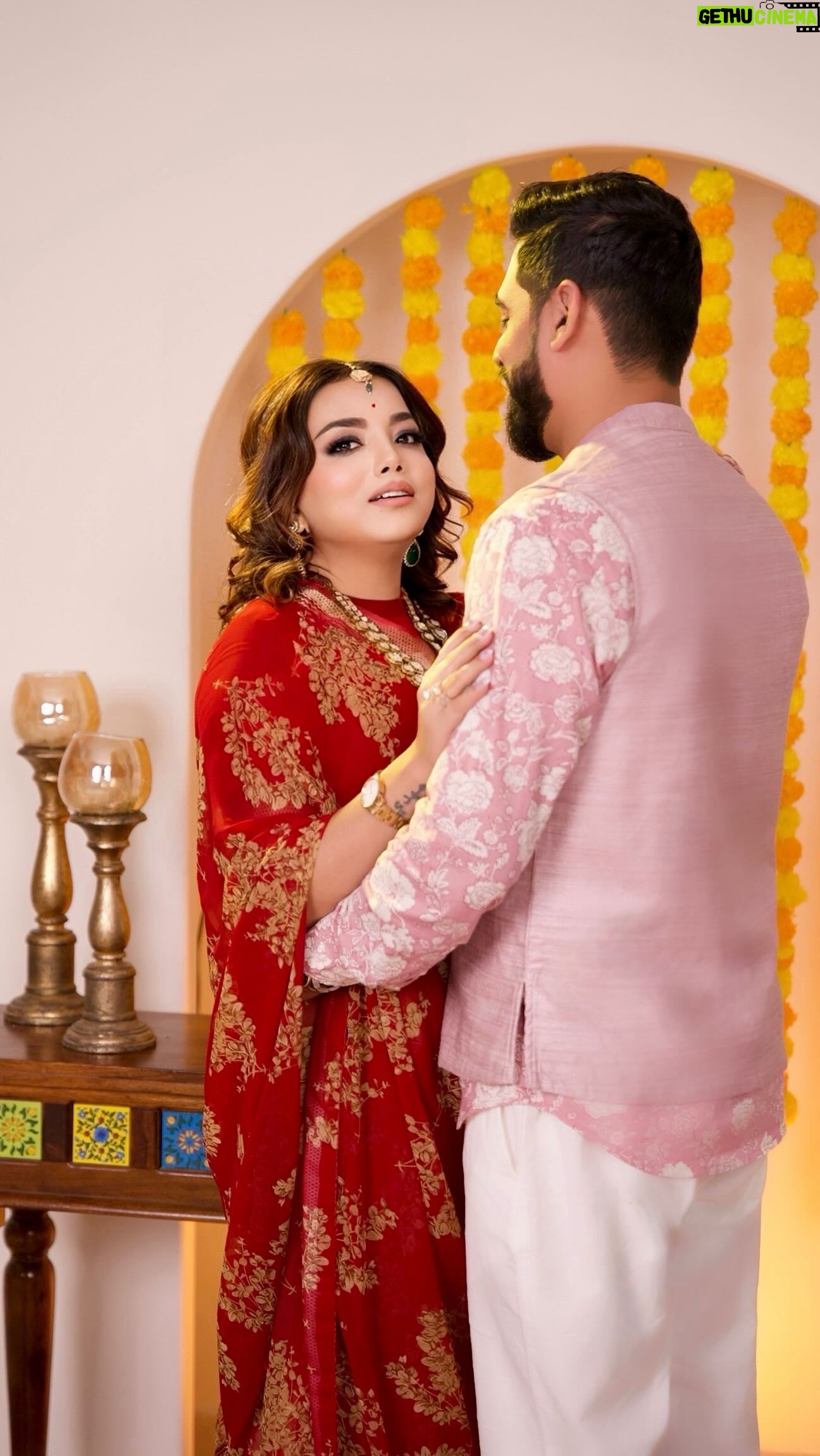 Aisha Mahdi - 39.6K Likes - ⚡️// We may not be perfect, but that doesn't mean we can't be perfect for each other. 💞💍 Relationships have their ups and downs, but what's important is how we handle those moments. We may argue, but in a matter of seconds, we are talking again, resolving our differences, and growing stronger together. I simply can't imagine my life without him by my side. ⚡️⏳ No one is perfect, but all it takes is a few moments of perfection to make our relationship truly remarkable, lasting, and beautiful. 🙌🏻❤️
Comment some extra NAZAR battus, to ward off any negative energy or unwanted attention. 🙏🕊 Let's spread positivity and love together! 😇💖
#HappyKarwachauth #RelationshipGoals #LoveAndLaughter #PerfectionMoments #RealLove #UniqueStory #HappinessInReality #CoupleGoals #BelieveInUs #PositiveVibesOnly #TogetherForever #TrueLoveExists #LoveBeyondPerfection