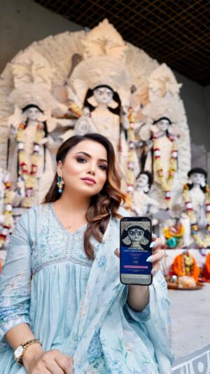 Aisha Mahdi Instagram - // Such an incredible experience! I can't believe it, but I actually heard Maa Durga speak for the first time ever 
📍at the Debdaru Fatak Durga Pujo Pandal in Behala! 🔥

I can't even begin to describe the sheer energy and divine aura that surrounded the pandal. From the moment I stepped foot inside, I could feel the positivity and a magical atmosphere that's hard to put into words. And then, I heard Maa Durga's voice, resonating through the air, empowering women to speak up. It was an experience that touched my soul 🌟🙏

@vaselineindia believes that behind a woman’s soft lips is her strong voice. 

Don't forget to leave a comment below and let me know how you liked it! 🤩👇

#HearHerVoice #DivineWhispers #DebdaruFatakDurgaPujoPandal #BehalaWorship #InAweOfMaaDurga #MagicalEncounter @vaselineindia