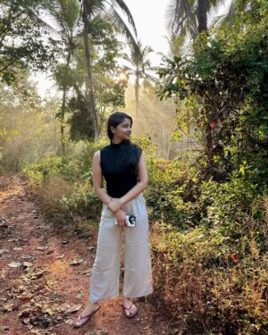 Aishani Shetty Instagram - ಎನ್ನ ಊರು 🌴