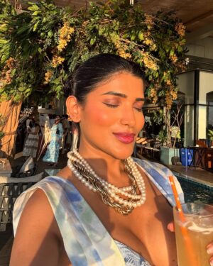 Akshaya Shetty Instagram - An exciting evening by the sea with @peaklife_magazine in Alibaug. 
Was dressed to impress in ‘summer chic’ outfit by @richasinghdesign 

Powered by @flyswiss @explore.louisiana 
Fashionshow at the Alibaug jetty with Chic collection by @varoinmarwah 
Thank you to our host @riaangeorge

Was a delight to watch @kingofclubsin & @maliniagarwal walk the ramp ❤️🧿