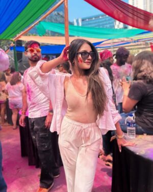 Akshita Mudgal Instagram - Holi 2025♥️🌈

Ps- This holi, my nephew was the first one to put color on me.🧿🫶