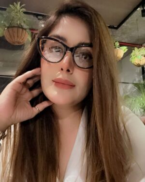 Aleezay Rasul Instagram - No One ☝️is You That Is Your Power 🧿💛

#bestlife #love #happy #lifestyle #motivation #instagood #life #travel #photography #family #happiness #instagram #selflove #goodvibes #best #summer #like #picoftheday #inspiration #friends #wellness #follow #goals #o