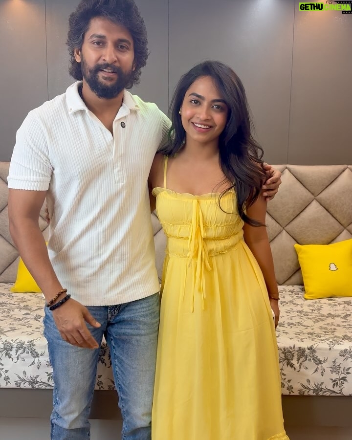 Alekhya Harika - 225.6K Likes - 2022 lo “ Meet Cute” ani series , nani garu produce chesina series , ah series lo chinna character chesa
Nani garini kalvadam edi na second time , he remembered and addressed me by that small character I played
Left me with Happy tears 🥹 and he has been an unknown strength and just his Aura gives such a confidence to a person
Truly “ Lots of Love “ to an amazing human being and incredible actor ❤️🧿
And can’t wait to watch HIT-3 on May 1st