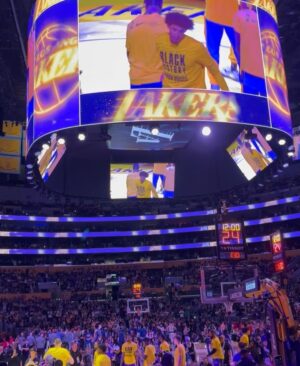 Alex Curry Instagram - #LAKESHOW family night 💜💛