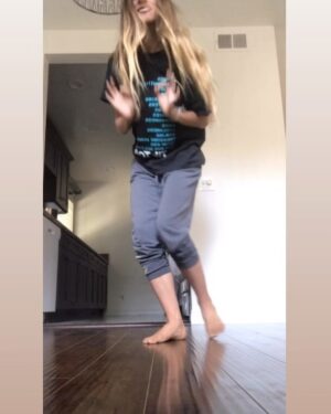Alexis Knapp Instagram - Trolled by the chandelier. #classicknapp srs, silly, sincere, sensory ohhh ssssssnapπ€ β¦fool me once, LIGHT! π‘π€πΌ
1st slide reg. 2&3 slowwww. 4 bunny upped ππ»ββοΈπ¨
Movement is life. Iβm committing to move yet again like waterβ¦.β²οΈπ¦’π§
If u donβt use itβ¦.the rivers wonβt flow π#movethroughyourblocks #belikewater #dancewithmeee #samuraiinspired
#tgif
Is there anything better than rythm and movement? In nature, itβs my absolute churchπ²π©°πͺ½