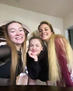 Alexis Knapp Instagram - Sign of life! 24 hrs in the red onesie. Lul.🌹♥️🌹
Been on an IG hiatus & considering making profile PUBLICCC when I return next week. But I’m scurred 🥰  is it time? 🤔 gotta get this meta world moving again on my end, incoming summer dumps, film news y muchas mas:) 
Sending loves !!! 
(Knapp’s producing hat’s been on today. 🧙🎬Excited to bring so much to the world….one day I’m gonna be an olllld lady & will still be doing this, without the pressure of being attractive on camera 😂 what a liberation hahah looking forward to all stages of life Lfglfglfg🪽)