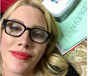 Alice Evans Instagram - BTS from the set of #TheOriginals 2014

Make sure you swipe through to pic four! 

#theoriginals #tvd #elijahmikaelson #klaus #esther #bts #dressing #makeupandhair #rebekah #freya #boymom
